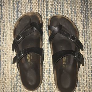 Black birkenstock